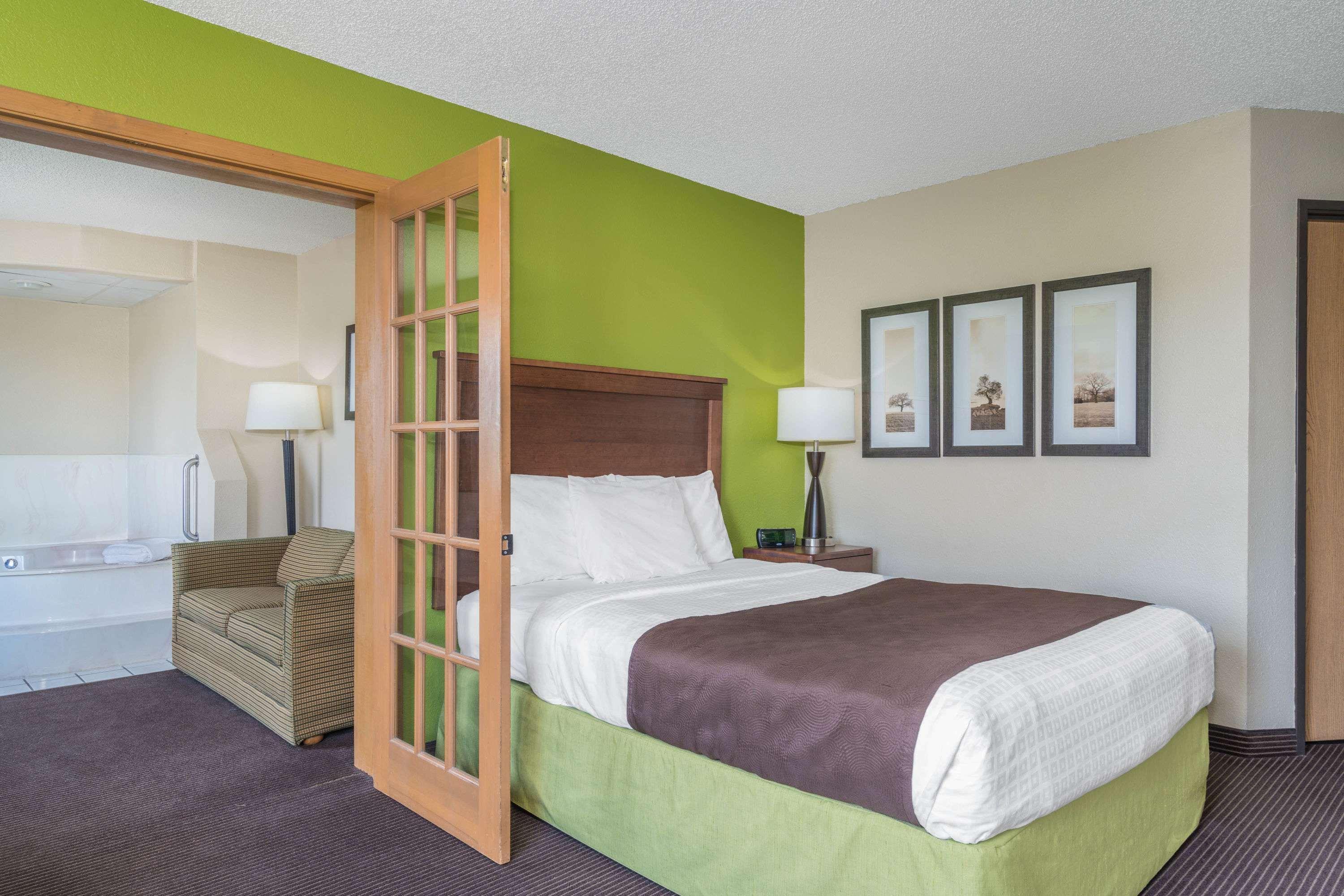 Americinn By Wyndham Little Falls Εξωτερικό φωτογραφία