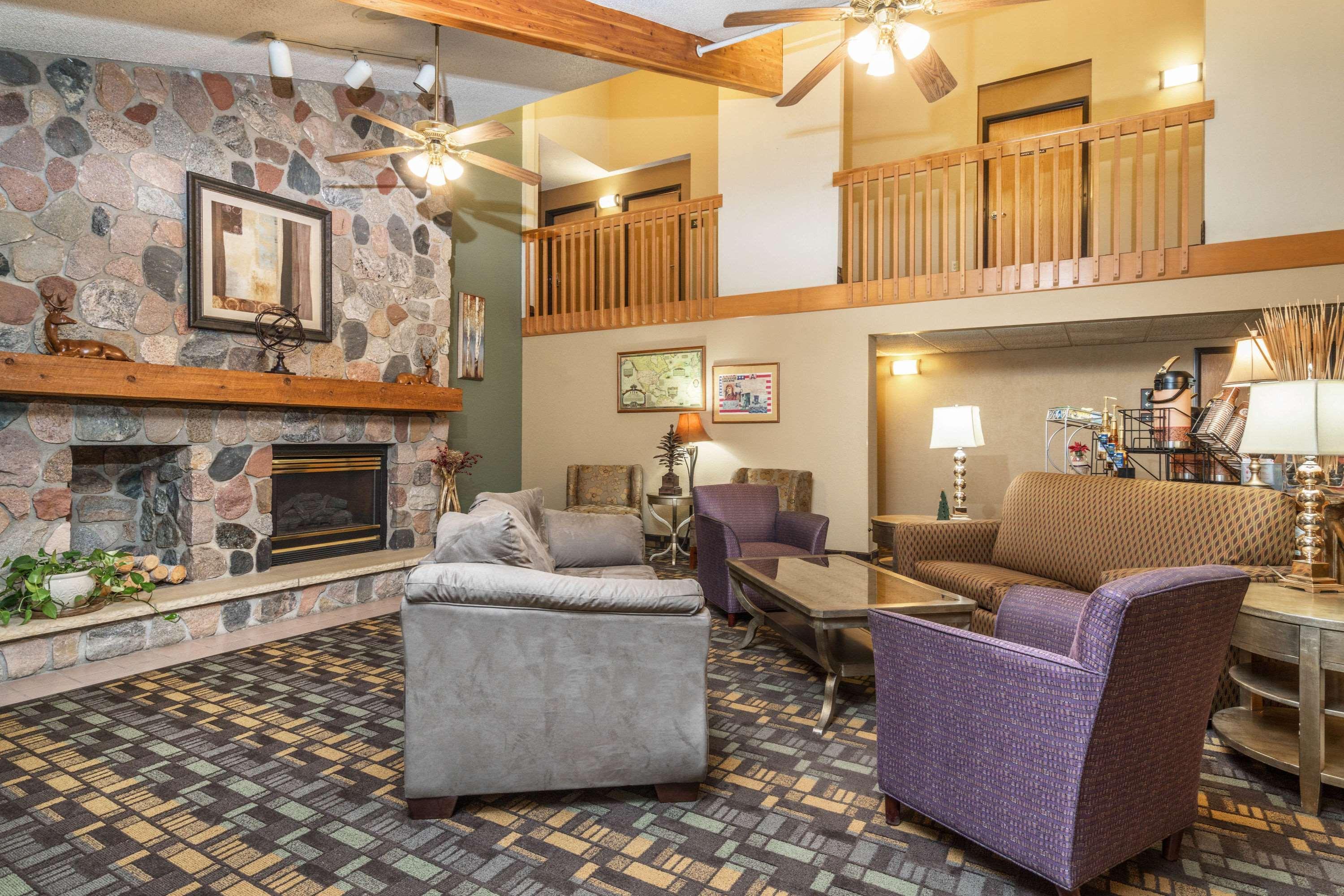Americinn By Wyndham Little Falls Εξωτερικό φωτογραφία