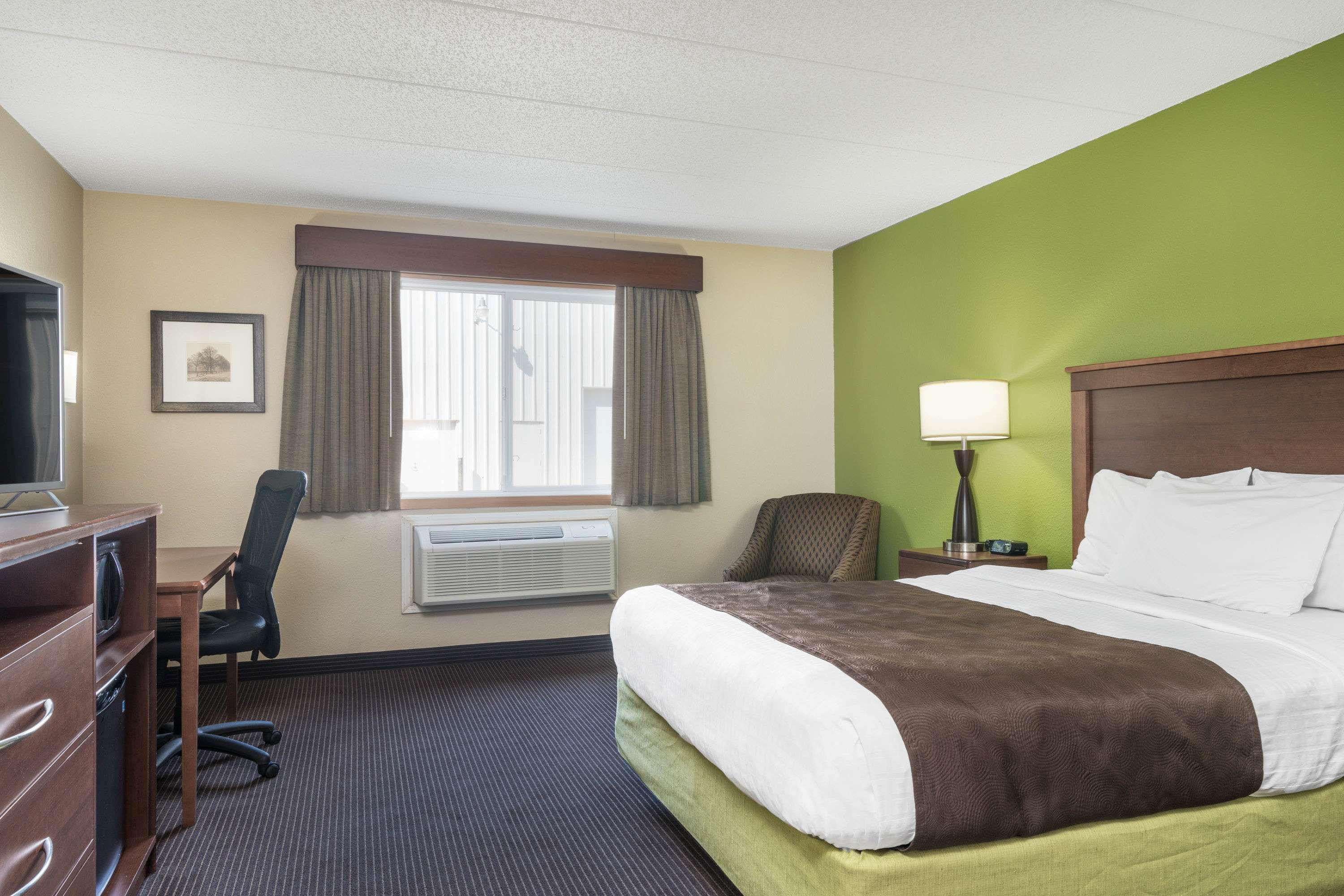 Americinn By Wyndham Little Falls Εξωτερικό φωτογραφία