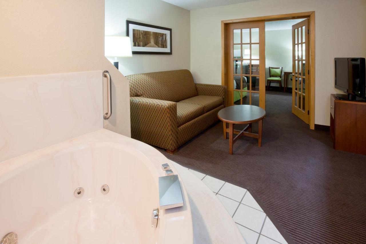 Americinn By Wyndham Little Falls Εξωτερικό φωτογραφία